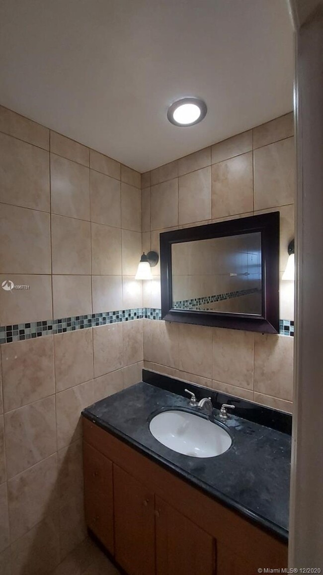 Building Photo - 8360 NW 25th Ct