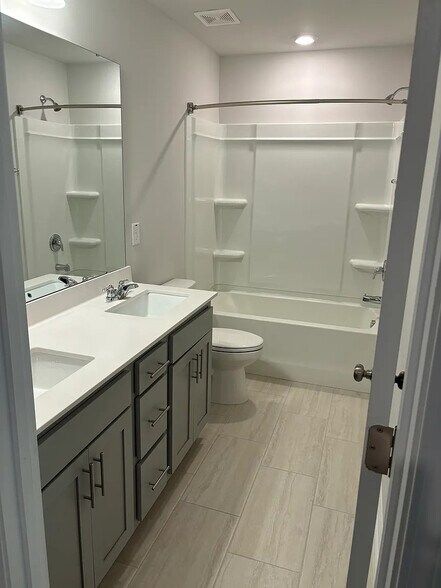 Building Photo - Room in Townhome on Kaya Ct