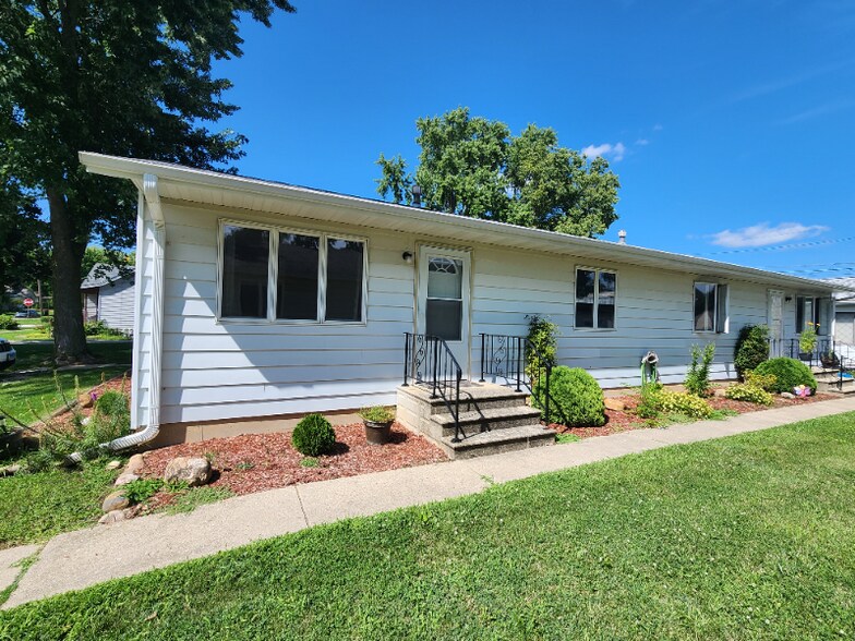 Primary Photo - 1516 Sycamore St