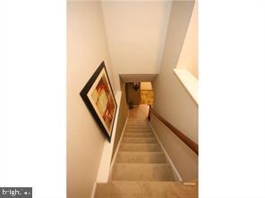 Building Photo - 34 Beechwood Ct