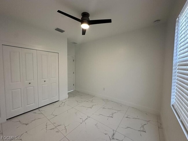 Building Photo - 325 Paulcrest Ave