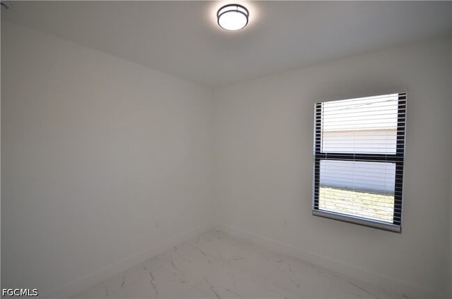 Building Photo - 2132 Barker Blvd