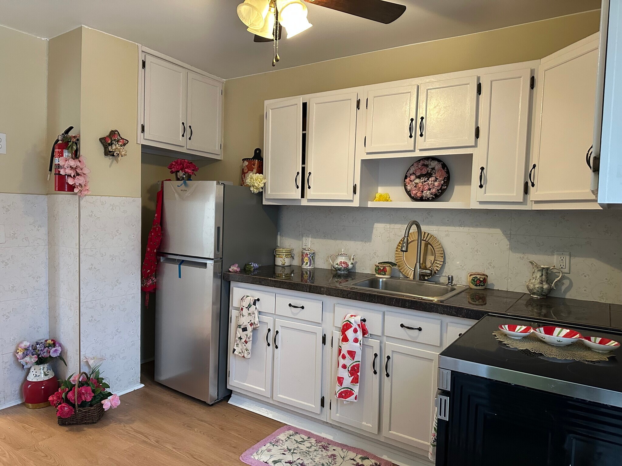 Building Photo - 269 N 1st Ave