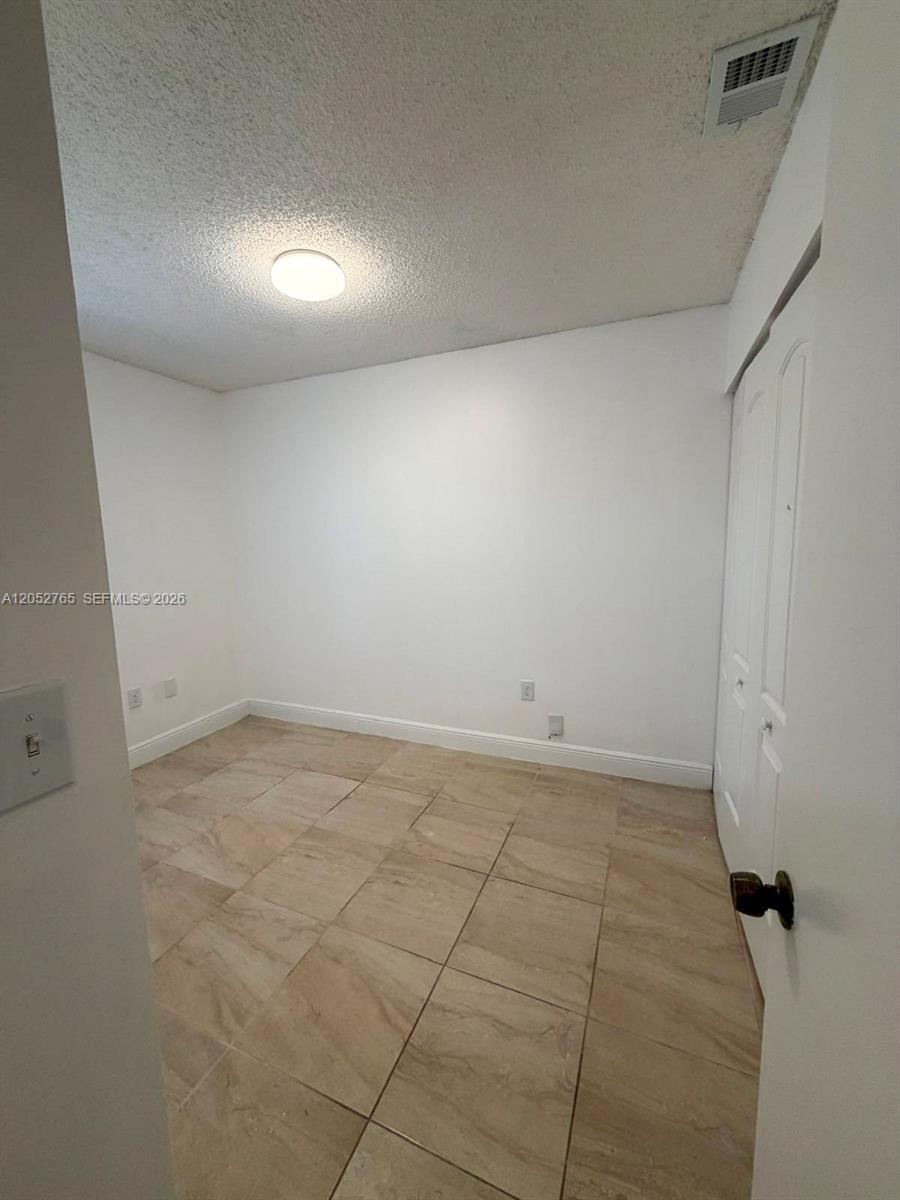 Building Photo - 5028 SW 138th Avenue Cir