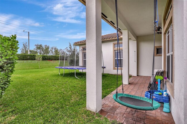 Building Photo - 8840 S Miralago Way
