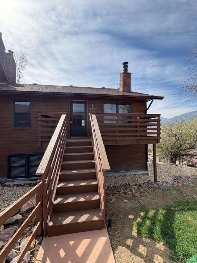 Building Photo - Stepping Stone 2 bedroom