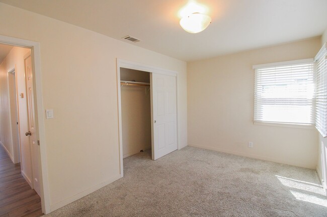 Building Photo - Exceptional Monterey Heights 4 Bedroom Hou...