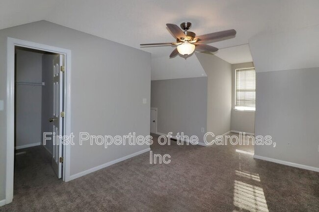 Building Photo - 309 Sampson St