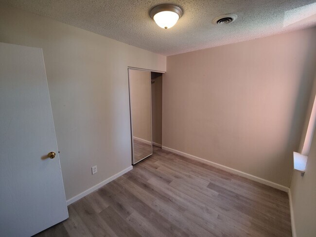 Building Photo - 2822 Lemp Ave