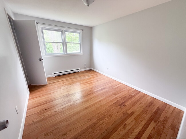 Building Photo - 15 Trout Brook Rd