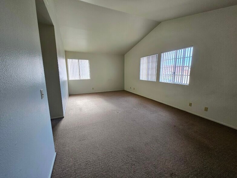 Building Photo - 12445 Salmon River Rd