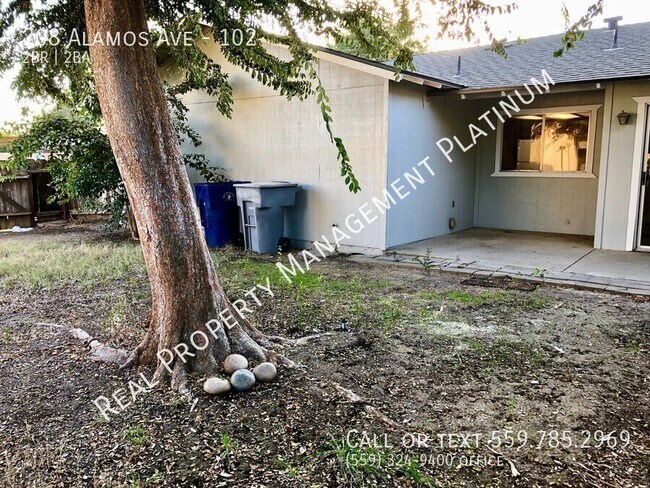 Building Photo - 208 Alamos Ave