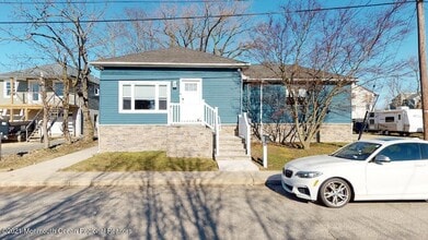 Building Photo - 193 Ludlow St