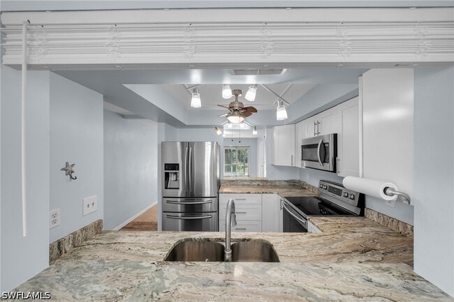 Building Photo - 28260 Pine Haven Way
