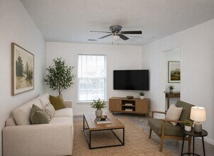 Building Photo - 605 Orangewood Dr