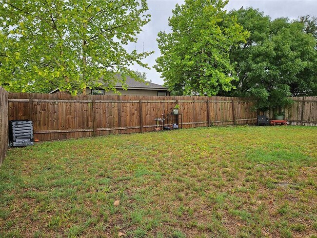 Building Photo - 1608 Monte Vista Dr