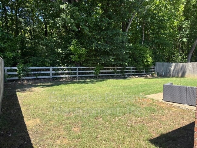 Building Photo - 6153 Lubiani Valley Dr