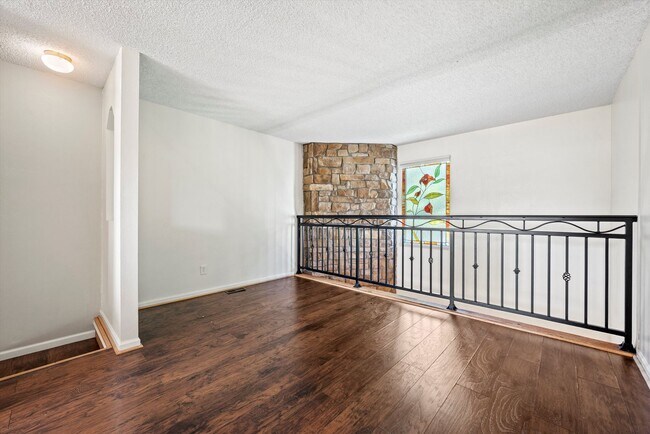 Building Photo - 1683 S Blackhawk Way