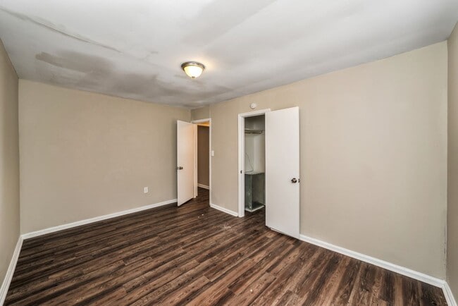 Building Photo - Love Where You Live — Updated 3BR Home in ...