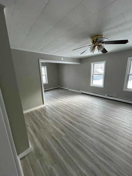 Bedroom - 29 Church St