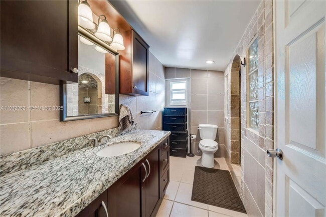 Building Photo - 5900 N Farragut Dr