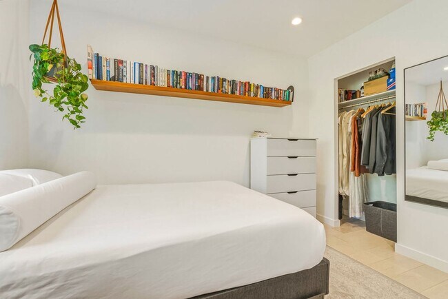 Building Photo - Beautifully Remodeled 4BR + Office Mill Valley Home — Furnished, Private 3/4-Acre Setting, Walk t...