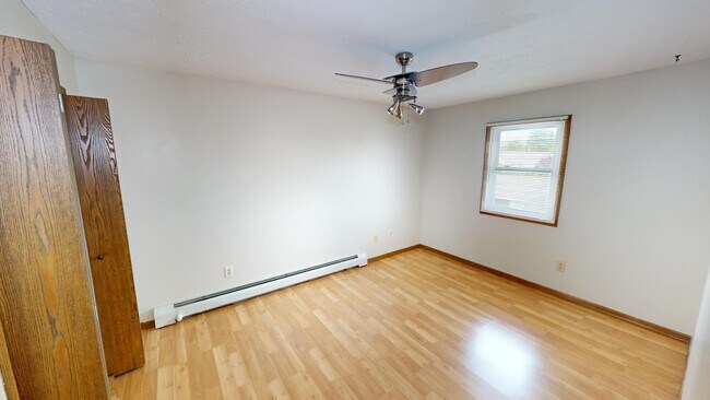 Building Photo - 816 Pearson Cir
