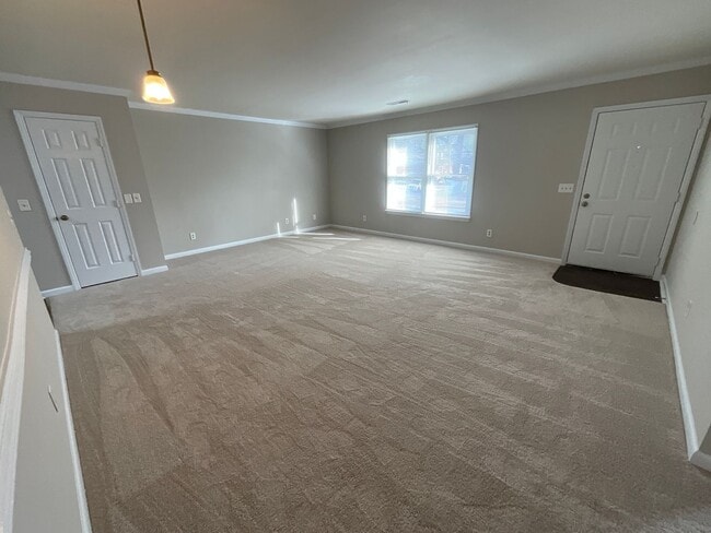 Building Photo - 1006 W Barton St