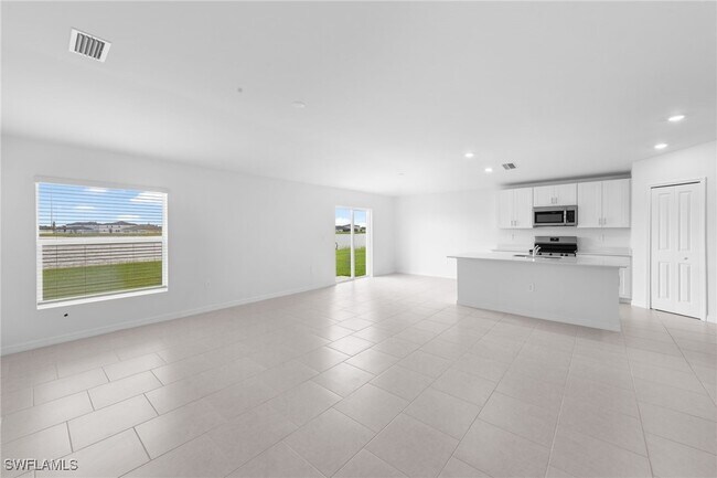 Building Photo - 17627 Paradiso Wy