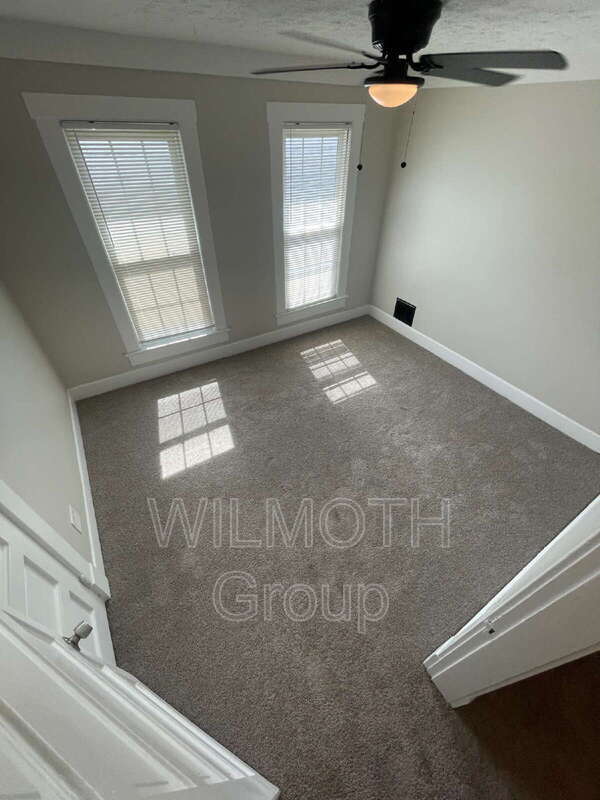 Building Photo - 324 N Linwood Ave