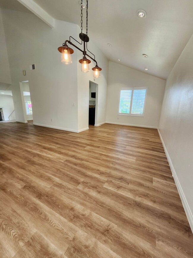 Building Photo - Big backyard with lots of upgrades