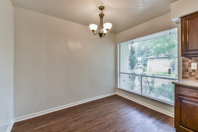 Building Photo - 16626 Royal Mile Ln