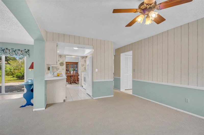 Building Photo - 2113 Malcolm Dr