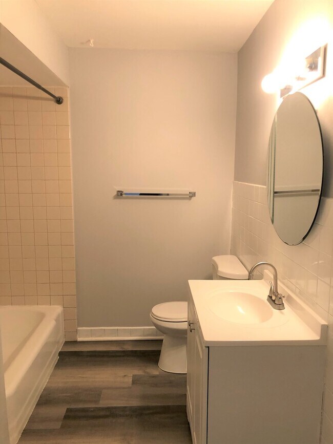 Building Photo - 5629 St Charles Rd