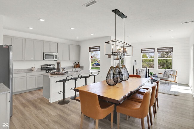 Building Photo - 7259 Firestone Rd