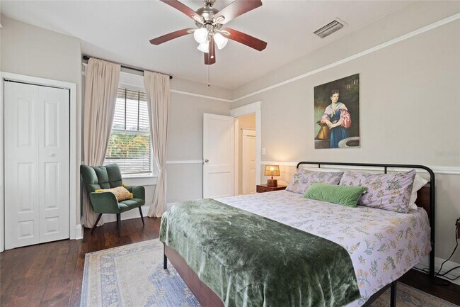 Building Photo - 905 E 22nd Ave.