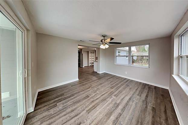 Building Photo - 4949 Lake Ridge Ln