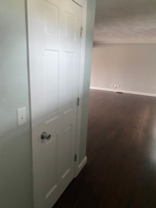 Building Photo - House in Morton, IL - 3 Bedroom/ 2.5 Baths