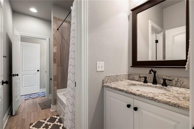 Building Photo - 4502 NE Birchgrove Pl