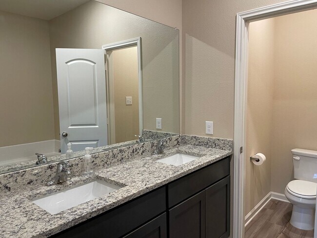 Building Photo - House For Lease in Princeton