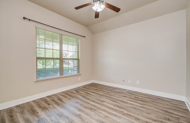Building Photo - 11702 Eagle Ridge Dr