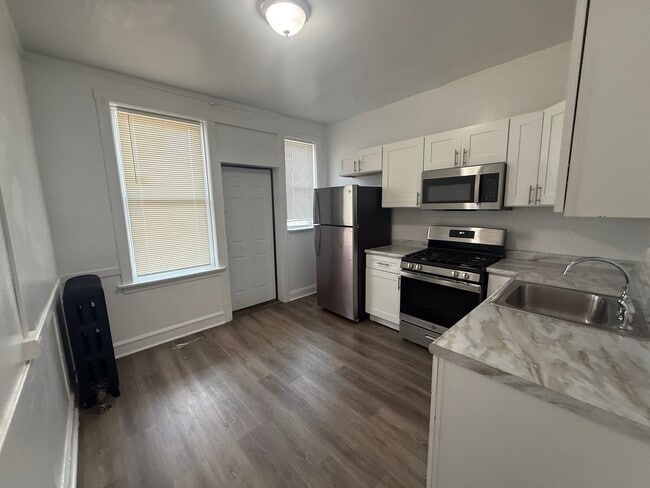 Building Photo - 2206 S 57th Ave