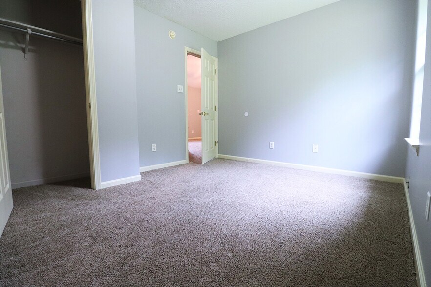 Building Photo - 56 Timberwood Dr