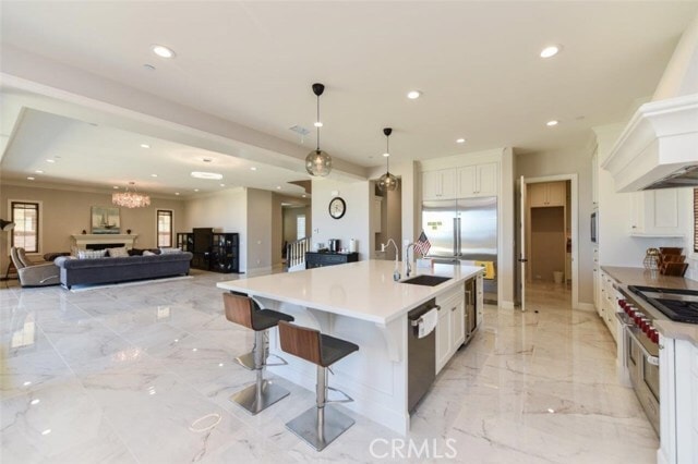 Building Photo - 222 Clear Falls