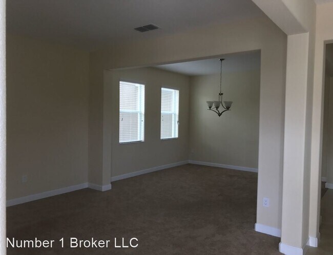 Building Photo - 4 br, 3.5 bath House - 15123 Driftwood Ben...