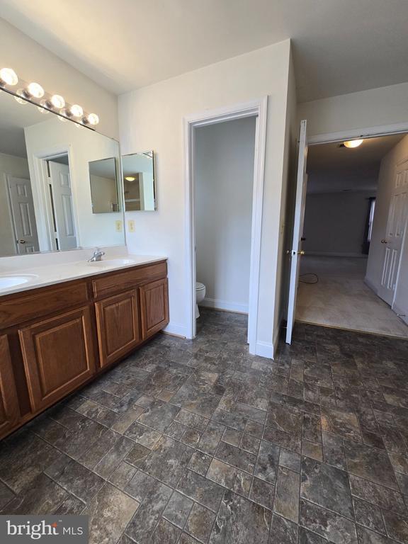 Building Photo - 10491 Carberry Ct