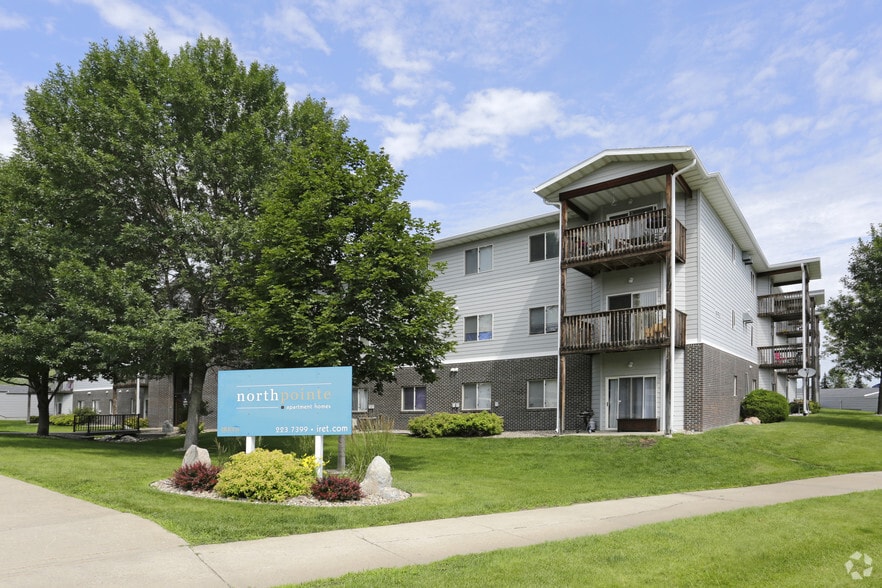 Primary Photo - North Pointe Apartments