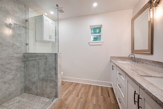 Building Photo - 5703 Belmark St