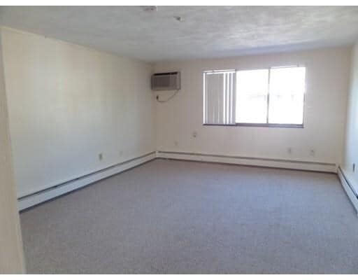 Building Photo - 30a Colonial Dr