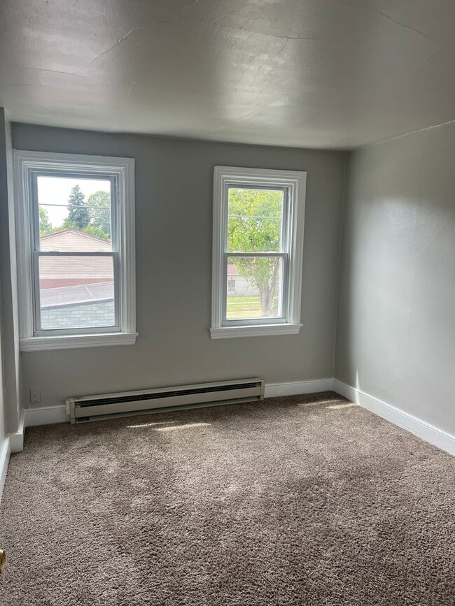Building Photo - Columbia 3bed 1 bath home